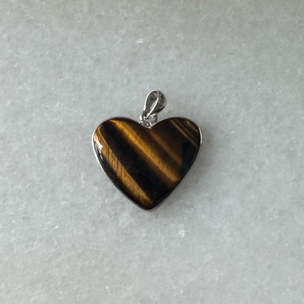 NWOT Tuckernuck Wild at Heart Pendant, Tiger’s Eye, Sterling Silver - Picture 2 of 6